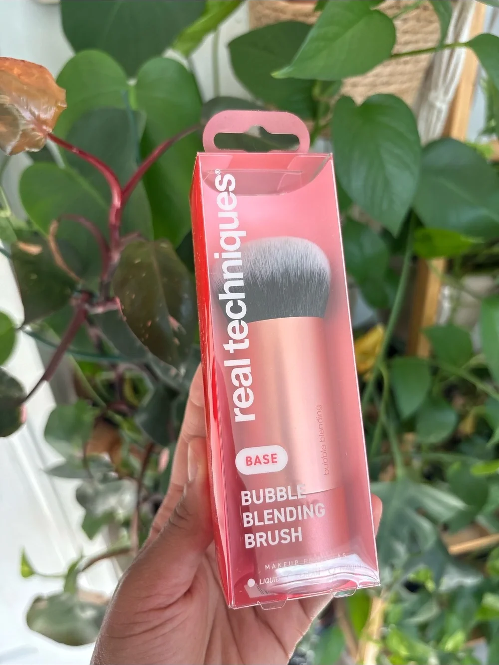 Real Techniques Flawless Makeup Essentials Brush and Complexion Sponges Set